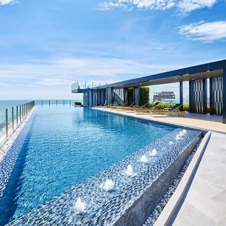 The Base Infinity Apartamento Pattaya Exterior foto