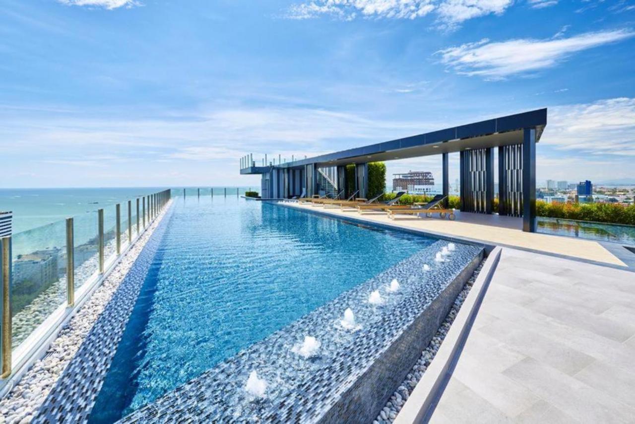 The Base Infinity Apartamento Pattaya Exterior foto