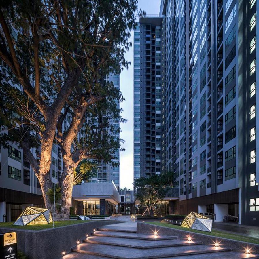 The Base Infinity Apartamento Pattaya Exterior foto