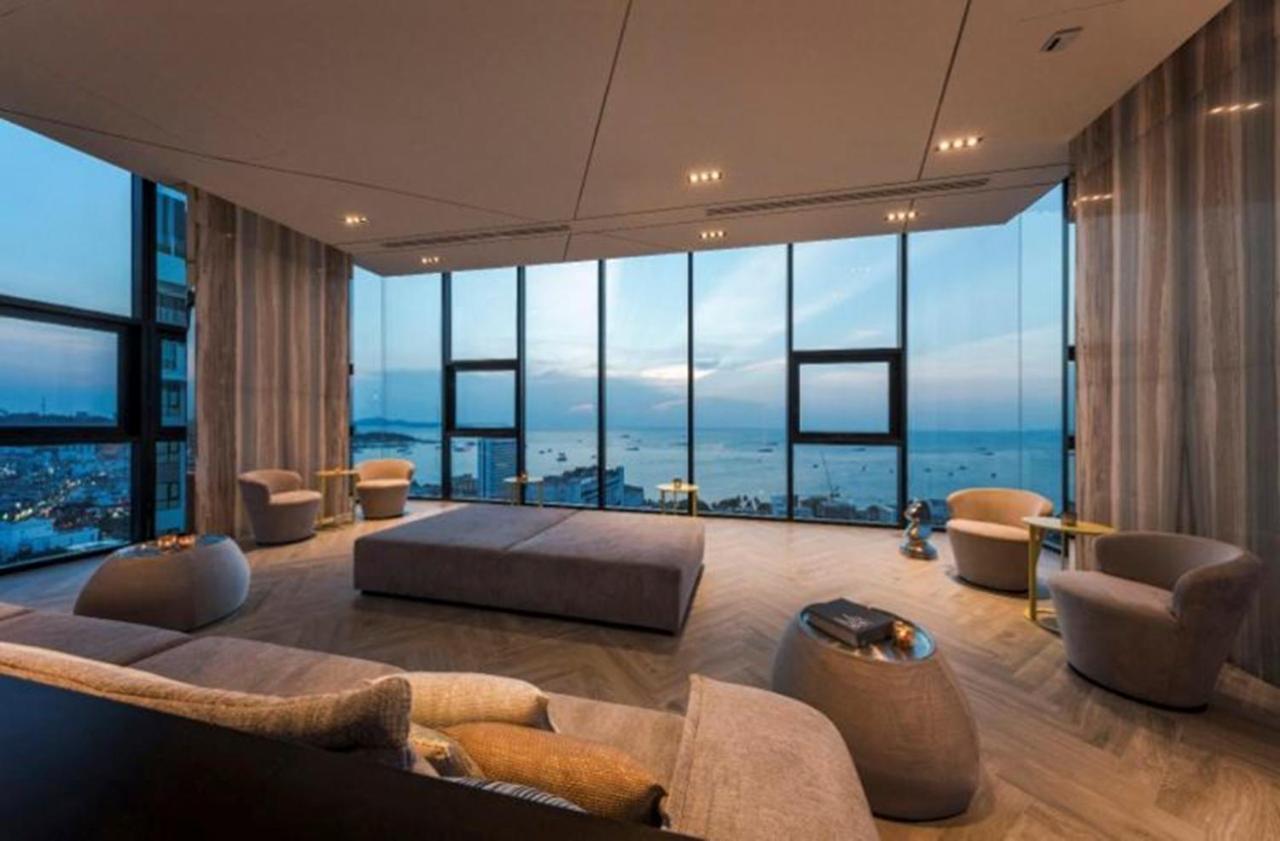 The Base Infinity Apartamento Pattaya Exterior foto