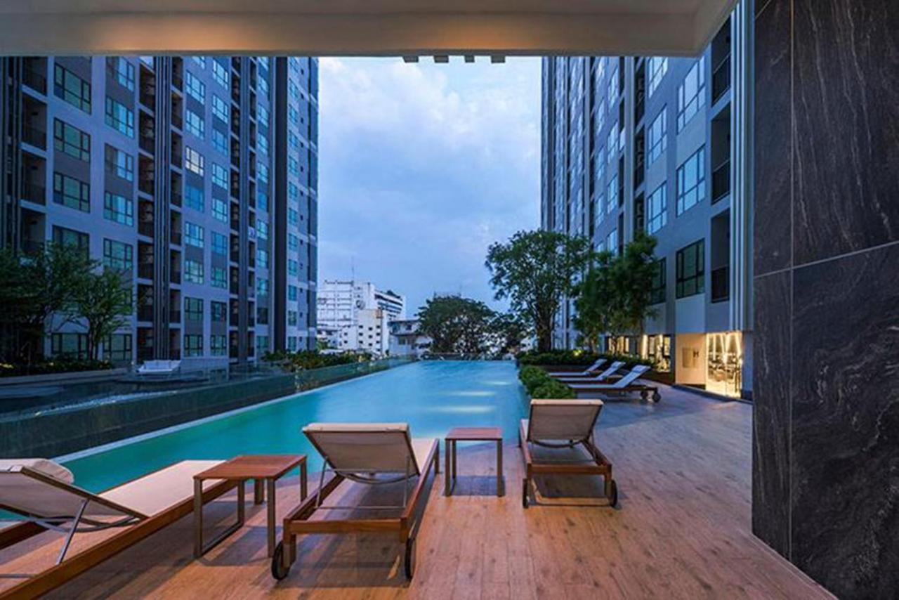 The Base Infinity Apartamento Pattaya Exterior foto