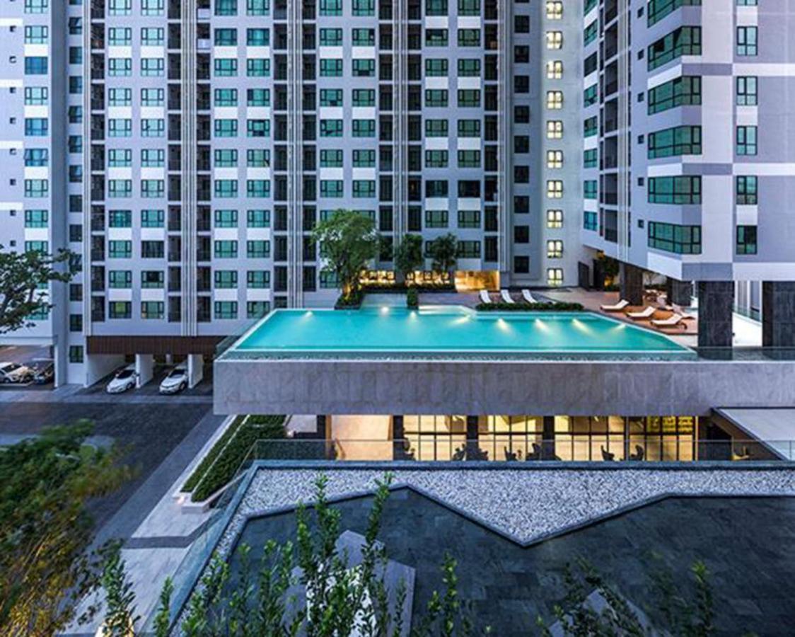 The Base Infinity Apartamento Pattaya Exterior foto