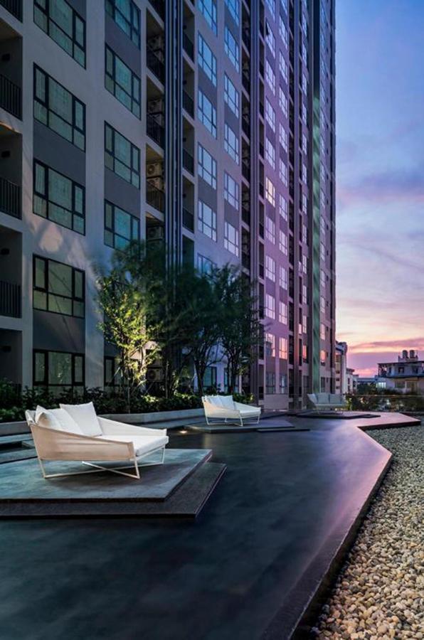The Base Infinity Apartamento Pattaya Exterior foto