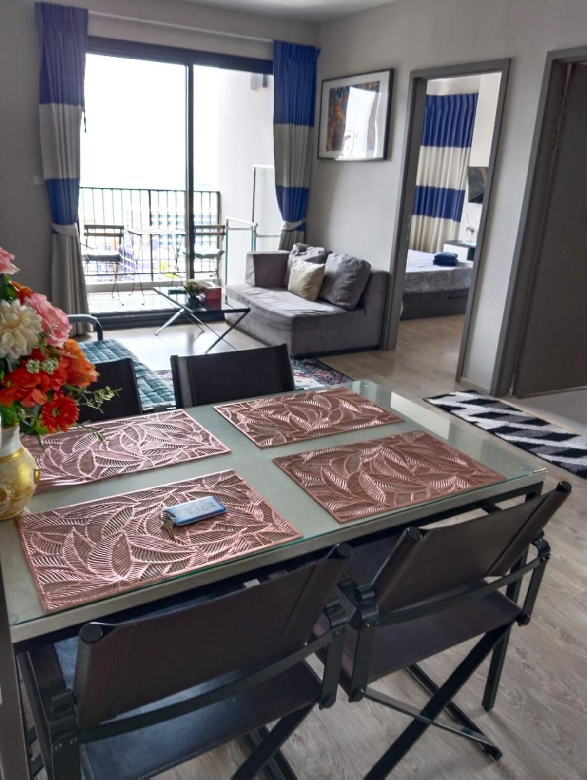 The Base Infinity Apartamento Pattaya Exterior foto