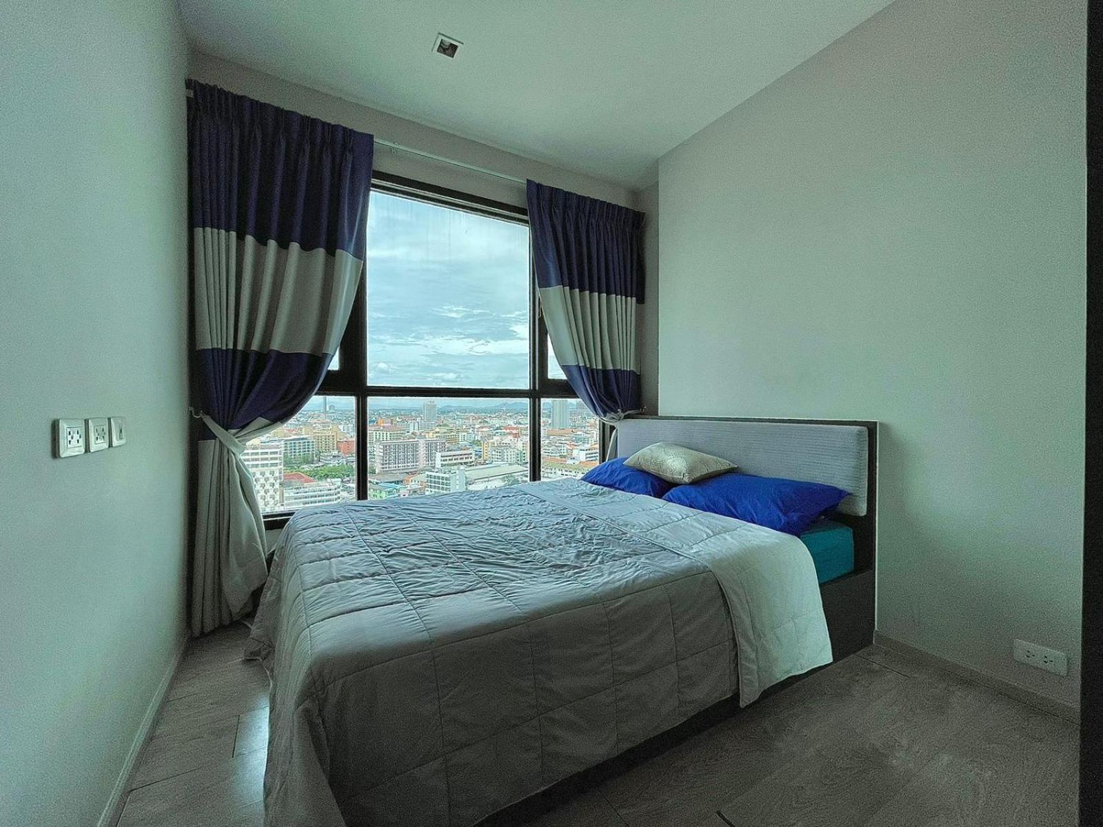 The Base Infinity Apartamento Pattaya Exterior foto