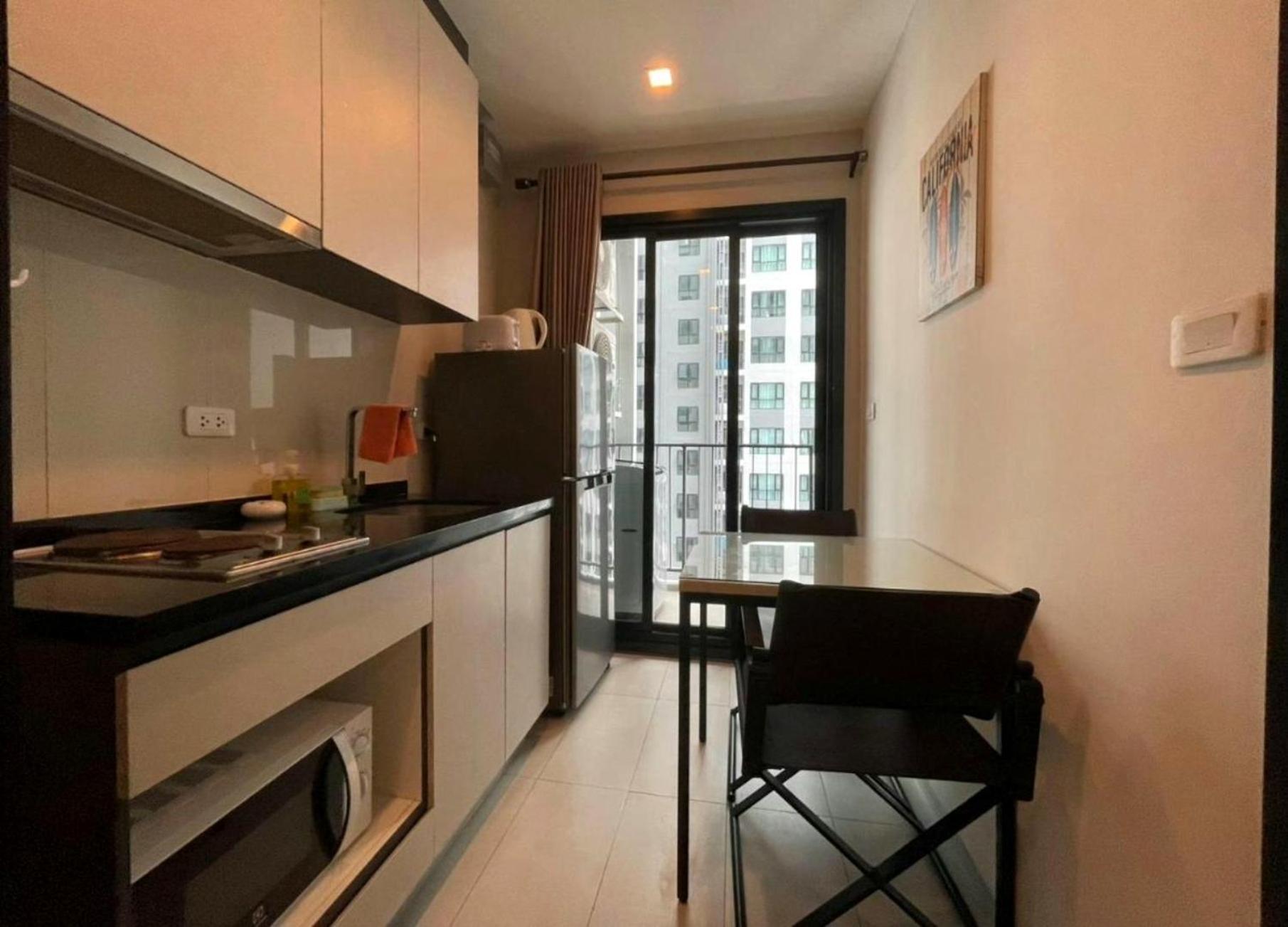 The Base Infinity Apartamento Pattaya Exterior foto