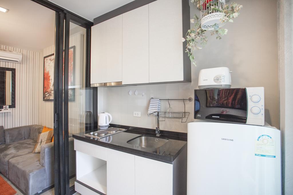 The Base Infinity Apartamento Pattaya Exterior foto